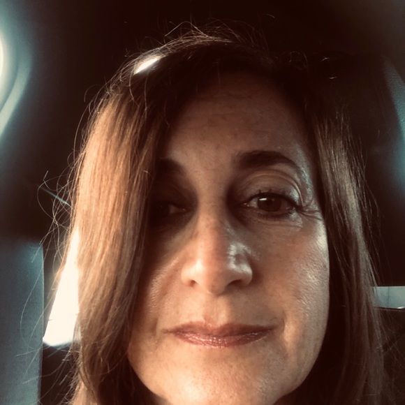 Meet your Posher, Ruth - Picture 1 of 1